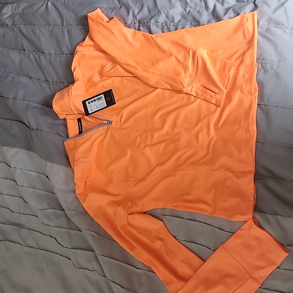 Peloton 1/2 Zip Warmup - Large - NWT